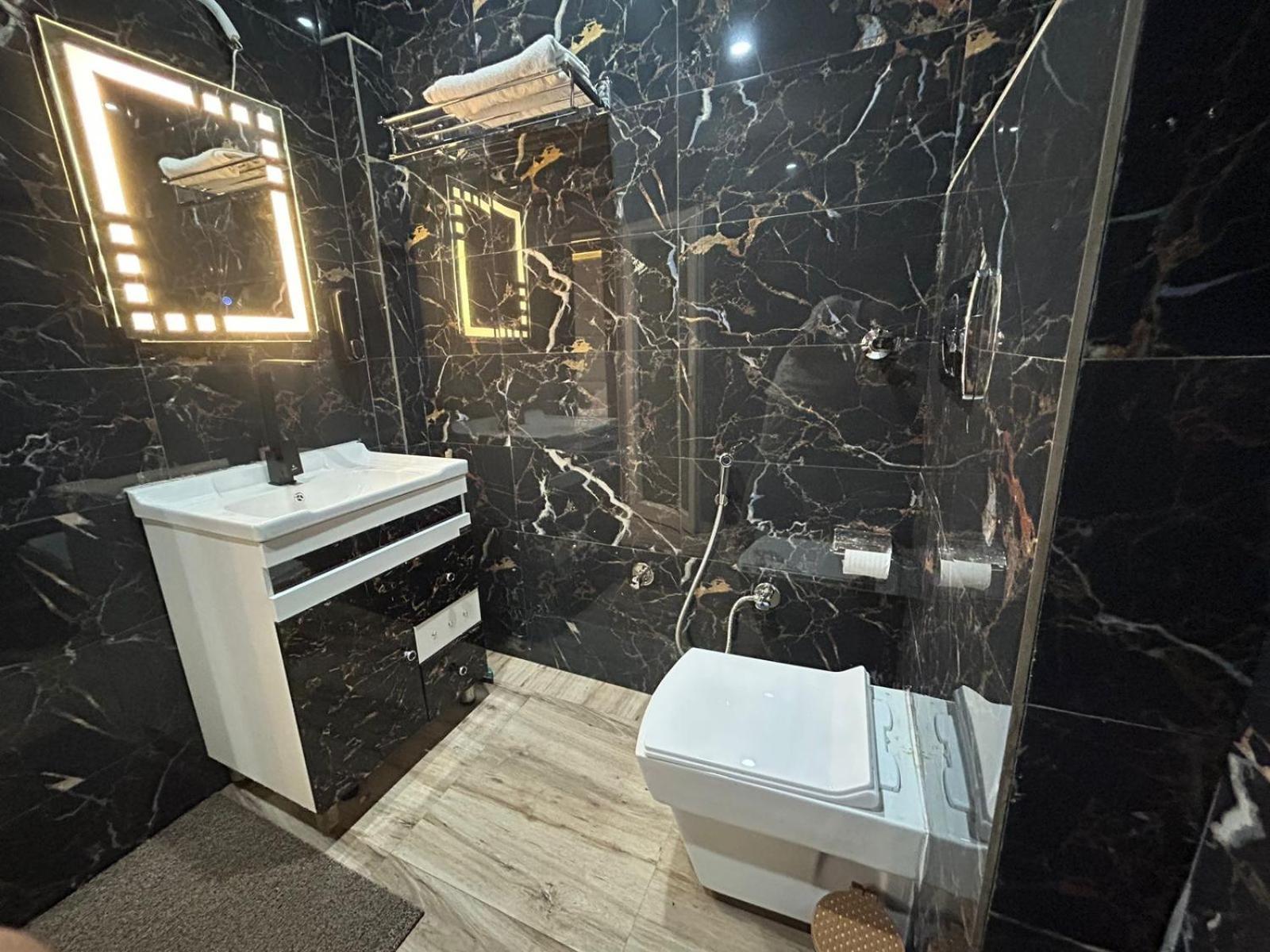 Hotel Dev Ganga Ришикеш Экстерьер фото
